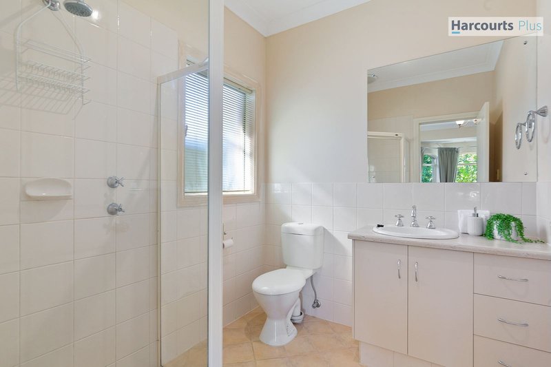 Photo - 3 Erebus Glen, Hallett Cove SA 5158 - Image 5