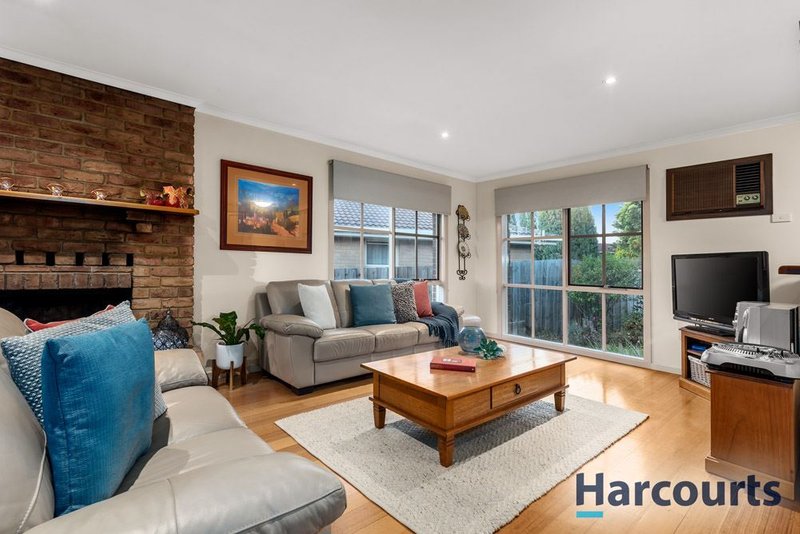 Photo - 3 Erin Place, Wantirna VIC 3152 - Image 6