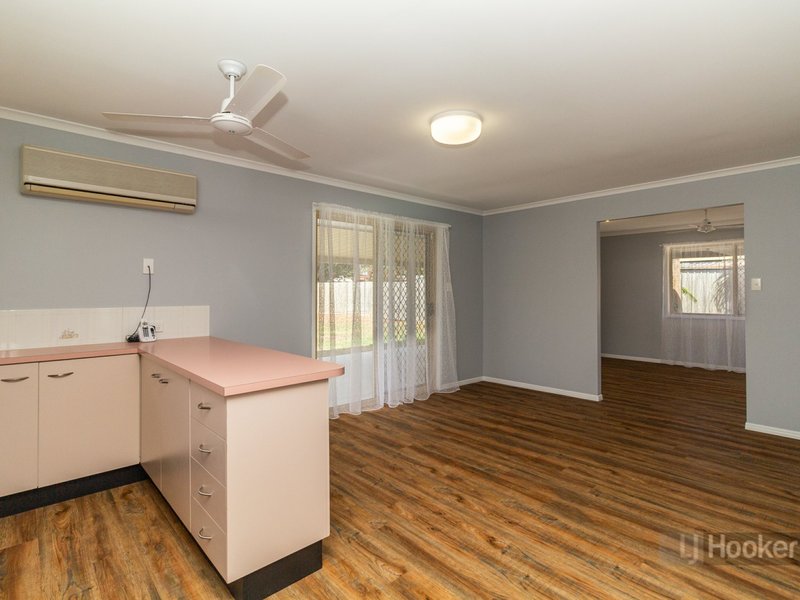 Photo - 3 Fairbairn Street, Marsden QLD 4132 - Image 2