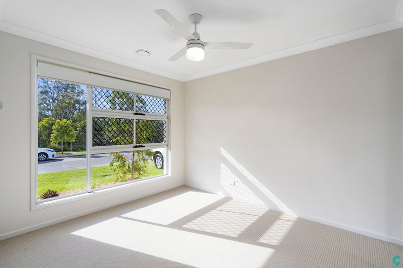 Photo - 3 Fairbourne Terrace, Pimpama QLD 4209 - Image 5