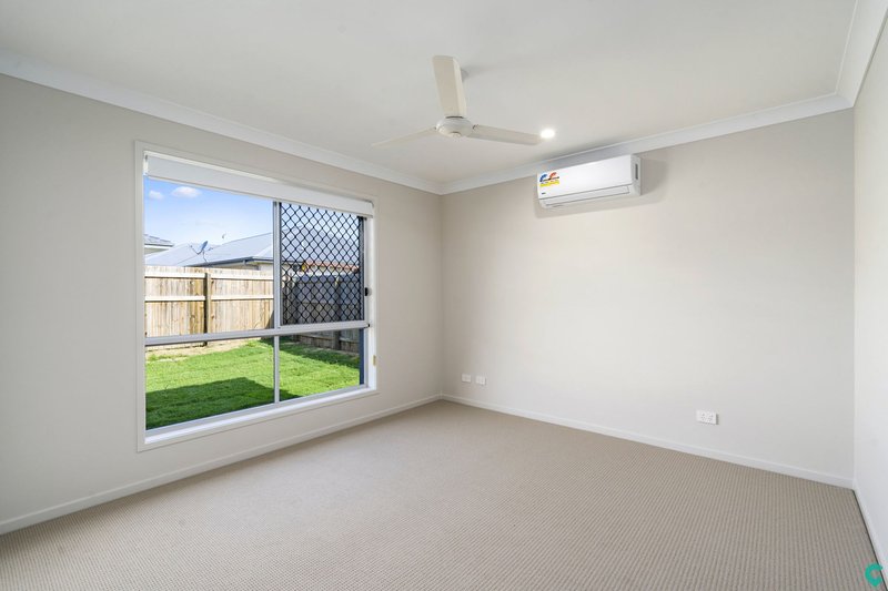 Photo - 3 Fairbourne Terrace, Pimpama QLD 4209 - Image 9