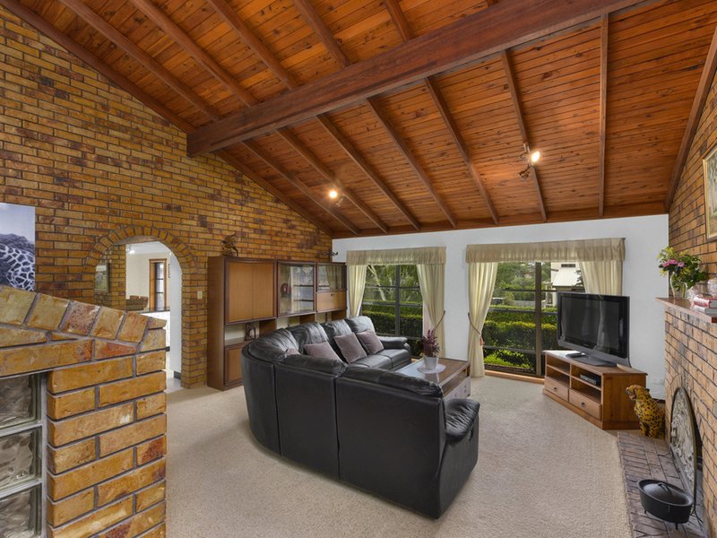 Photo - 3 Fairhaven Street, Bridgeman Downs QLD 4035 - Image 3