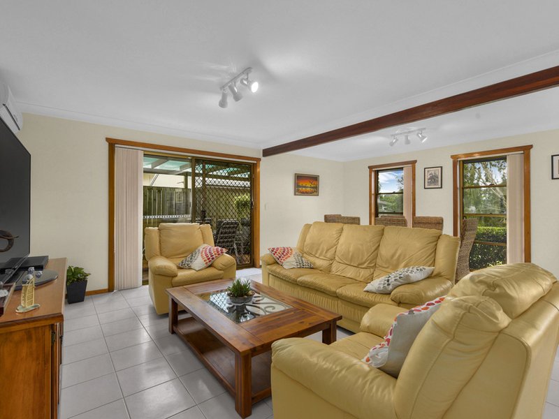 Photo - 3 Fairhaven Street, Bridgeman Downs QLD 4035 - Image 6