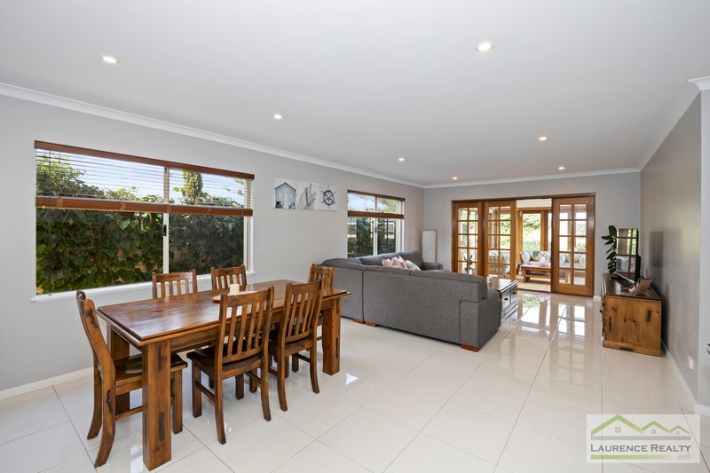 Photo - 3 Fairport Vista, Mindarie WA 6030 - Image 3