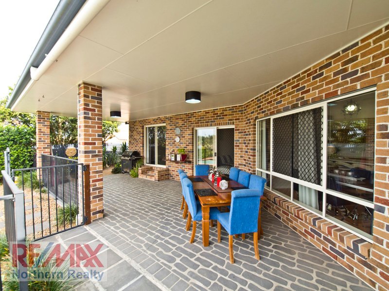 Photo - 3 Fairy Place, Eatons Hill QLD 4037 - Image 11