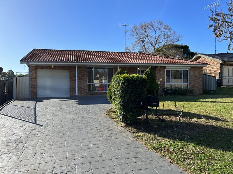 3 Falcon Crescent, Claremont Meadows NSW 2747