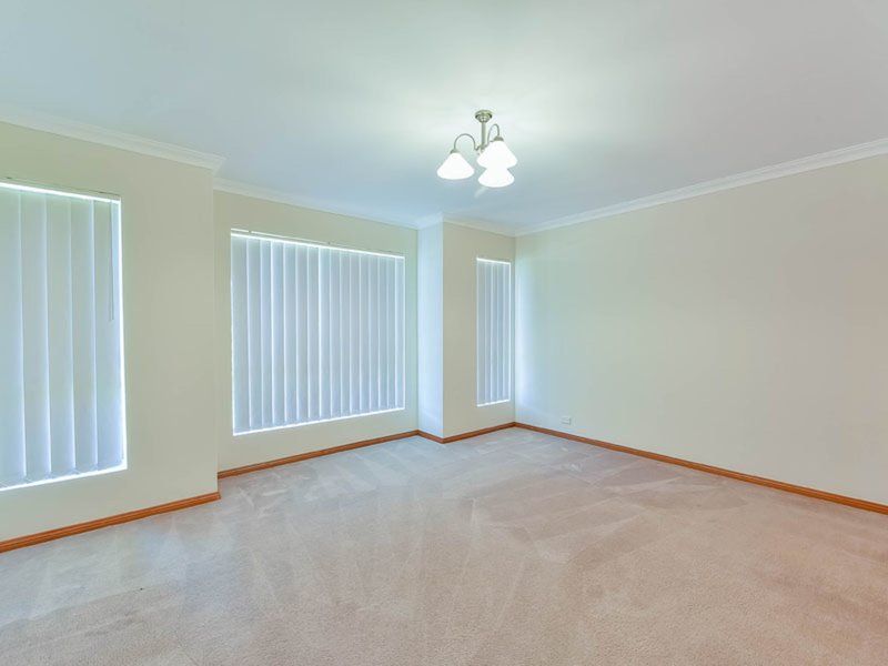 Photo - 3 Farnsworth Avenue, Campbelltown NSW 2560 - Image 10