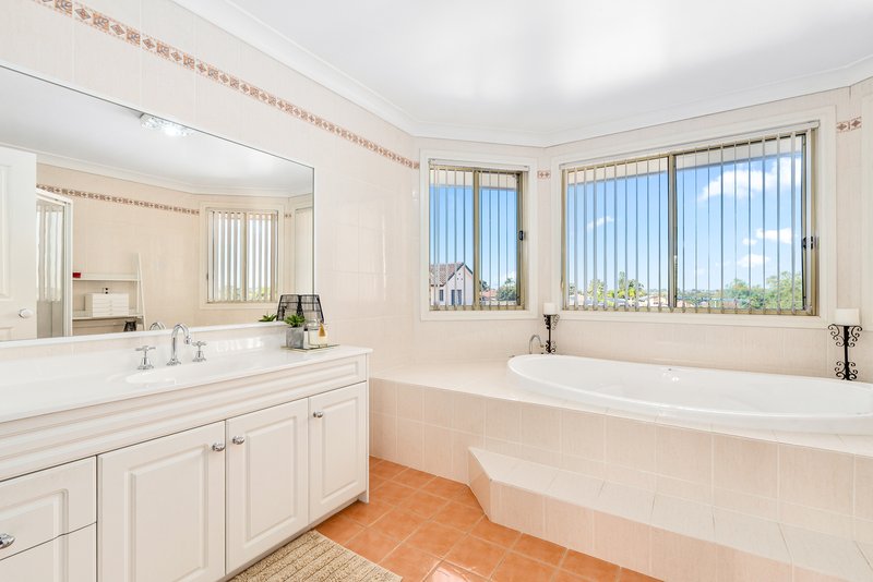 Photo - 3 Farrell Place, Fairfield West NSW 2165 - Image 11