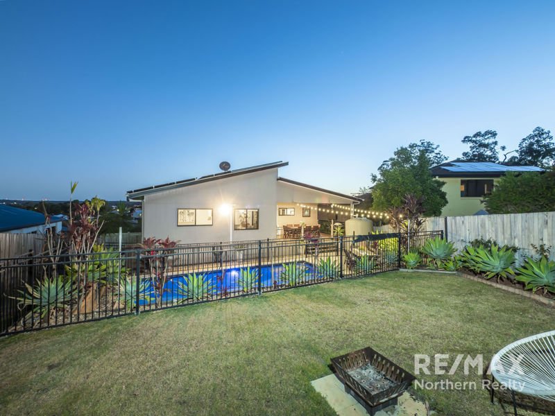 Photo - 3 Fee Place, Eatons Hill QLD 4037 - Image 3