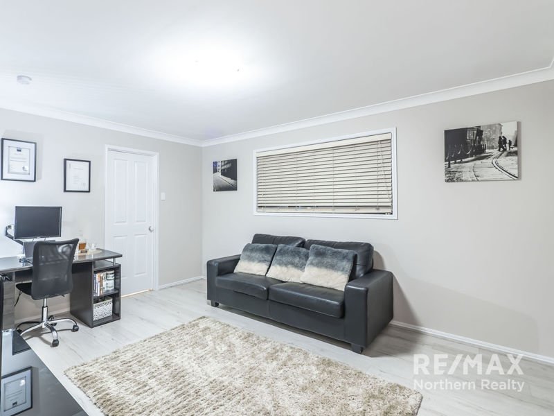 Photo - 3 Fee Place, Eatons Hill QLD 4037 - Image 13