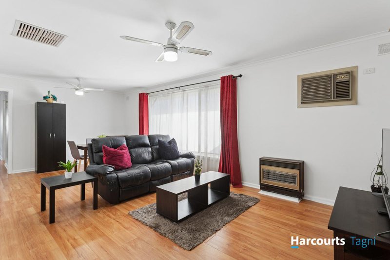Photo - 3 Felix Crescent, Morphett Vale SA 5162 - Image 3