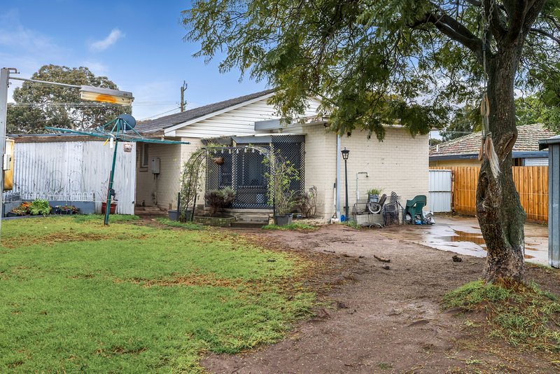 Photo - 3 Felton Avenue, Sunbury VIC 3429 - Image 14