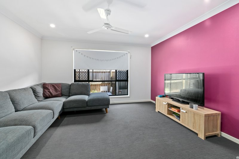 Photo - 3 Fernleaf Court, Caboolture QLD 4510 - Image 4