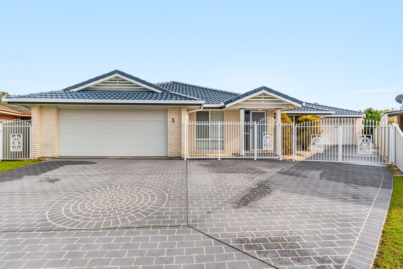 Photo - 3 Finch Court, Yamba NSW 2464 - Image 1