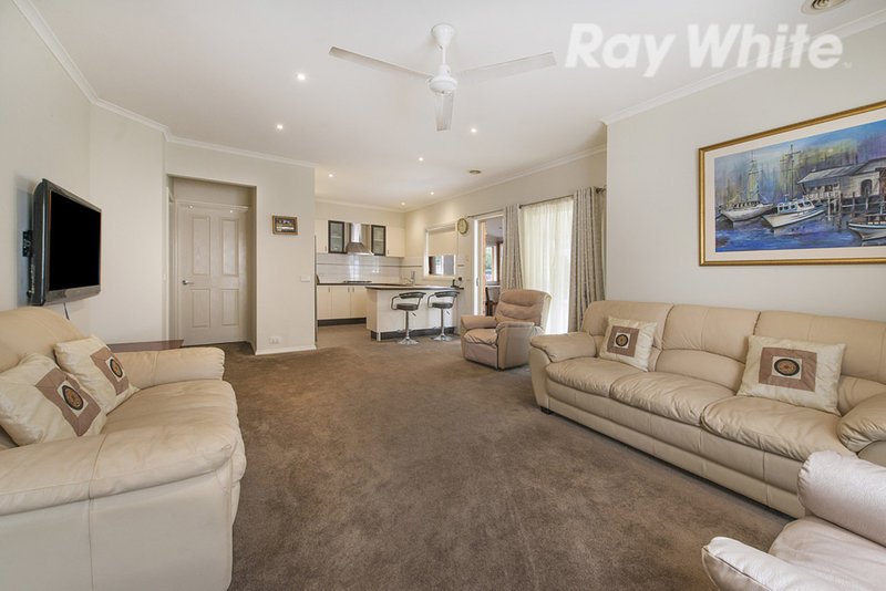 Photo - 3 Finney Court, Ferntree Gully VIC 3156 - Image 2