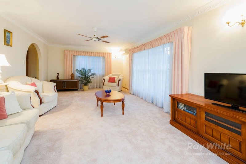 Photo - 3 Fitzalan Street, Eight Mile Plains QLD 4113 - Image 2