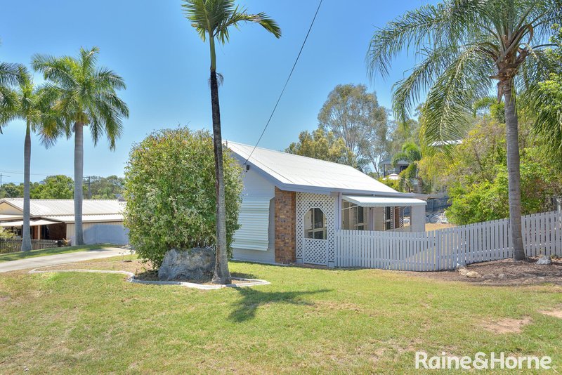 Photo - 3 Fitzroy Avenue, Clinton QLD 4680 - Image 10