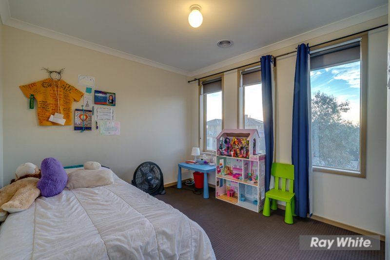 Photo - 3 Fleur Way, Truganina VIC 3029 - Image 14