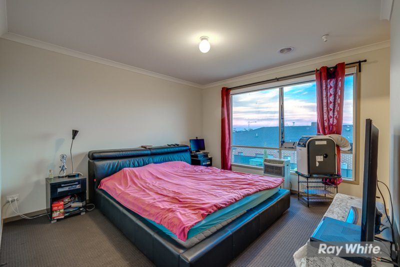 Photo - 3 Fleur Way, Truganina VIC 3029 - Image 17