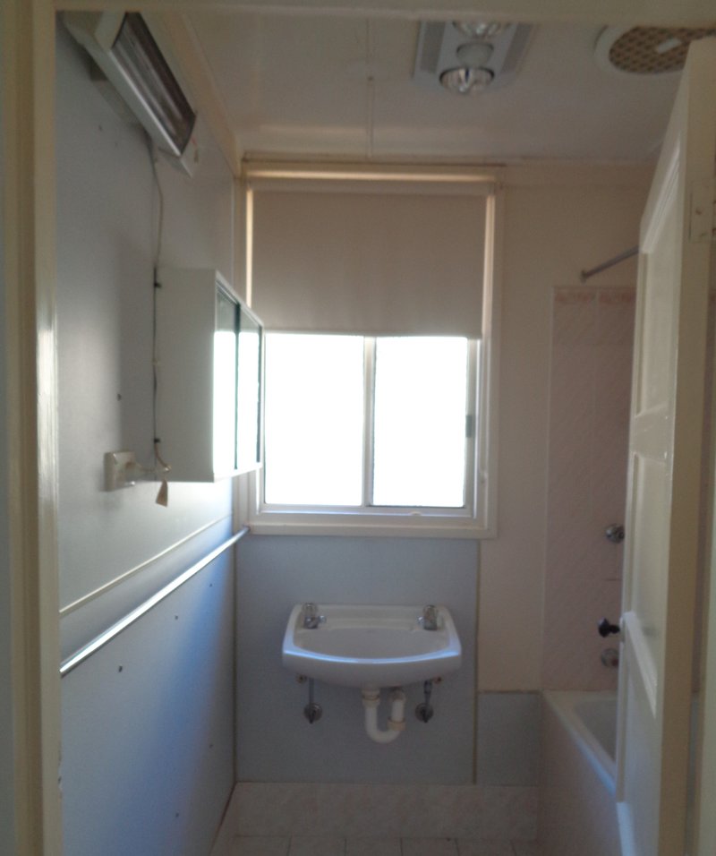 Photo - 3 Flinders Court, Tumut NSW 2720 - Image 7