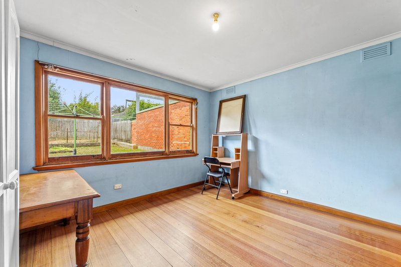 Photo - 3 Foch Street, Box Hill South VIC 3128 - Image 10