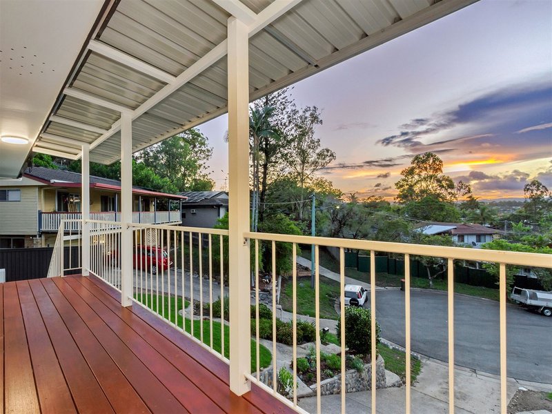 Photo - 3 Formosa Court, Everton Hills QLD 4053 - Image 5