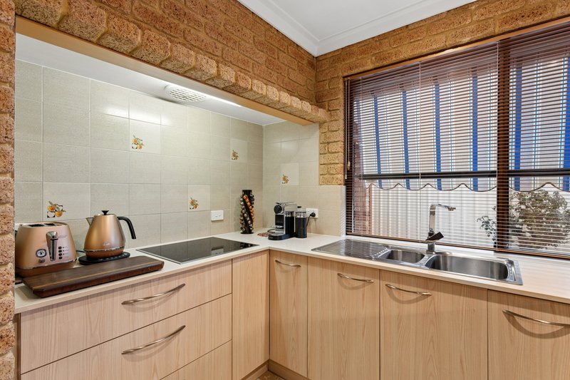 Photo - 3 Foston Drive, Duncraig WA 6023 - Image 10