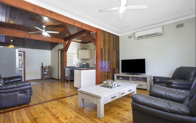 Photo - 3 Frank Street, Mount Druitt NSW 2770 - Image 4