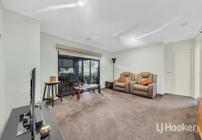 Photo - 3 Freshfields Drive, Cranbourne North VIC 3977 - Image 13