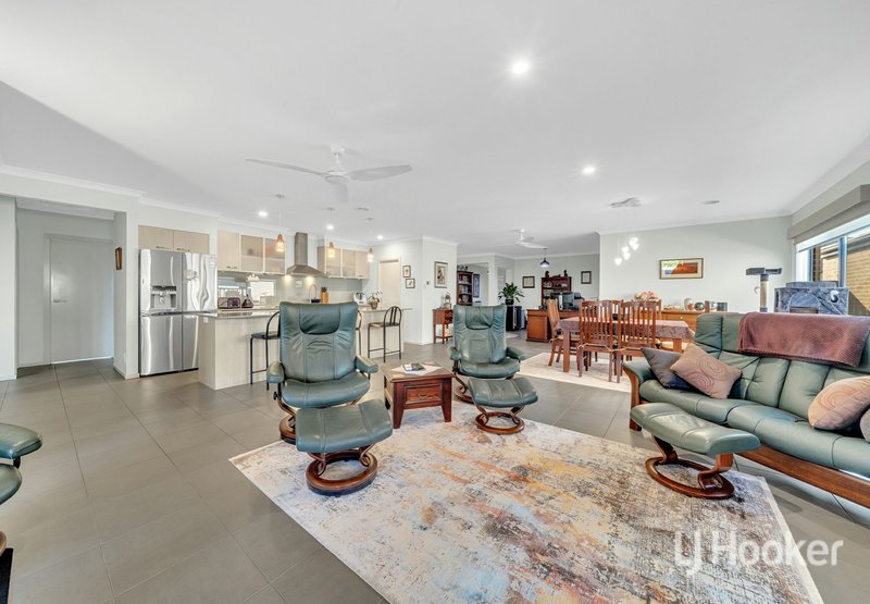 Photo - 3 Freshfields Drive, Cranbourne North VIC 3977 - Image 14