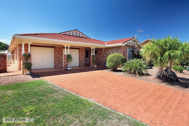 3 Friendship Key, Forster NSW 2428