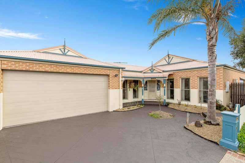 Photo - 3 Furphy Court, Berwick VIC 3806 - Image