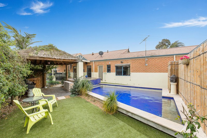 Photo - 3 Furphy Court, Berwick VIC 3806 - Image 9