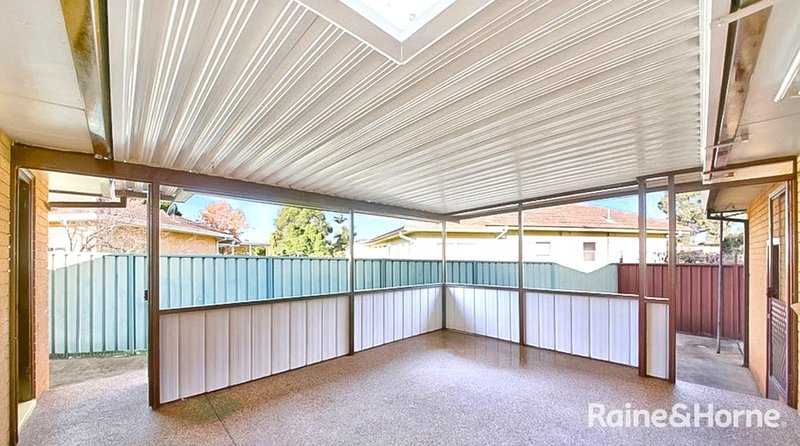 Photo - 3 Fyfe Place, Glenfield NSW 2167 - Image 7