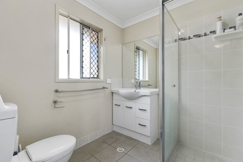 Photo - 3 Gannon Avenue, Manly QLD 4179 - Image 5