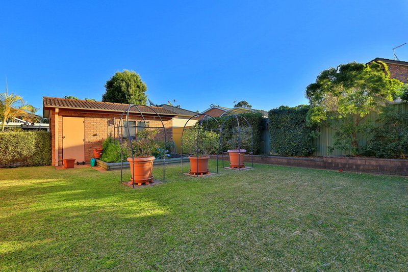 Photo - 3 Garry Court, Georges Hall NSW 2198 - Image 11