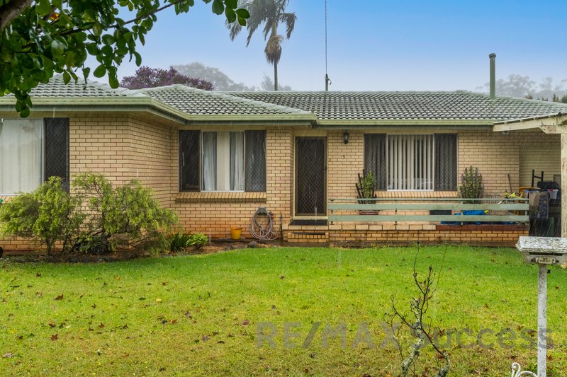 3 Garvey Street, Mount Lofty QLD 4350