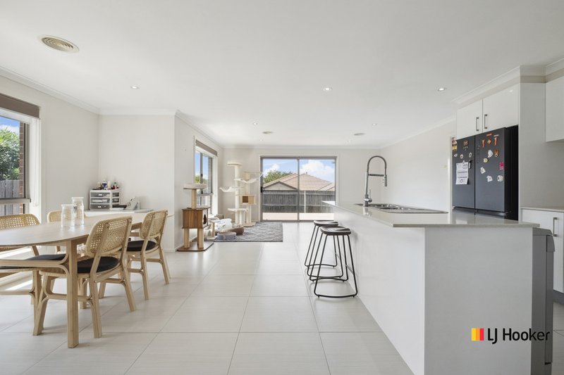Photo - 3 Gauci Street, Casey ACT 2913 - Image 3