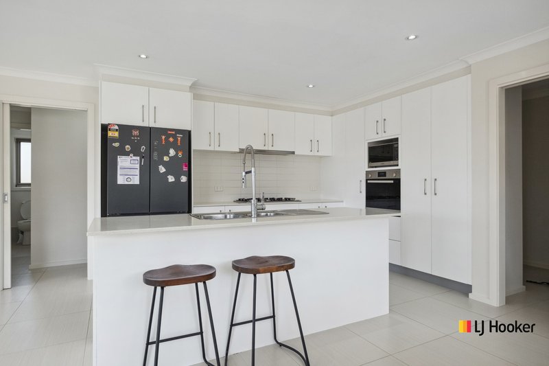 Photo - 3 Gauci Street, Casey ACT 2913 - Image 5