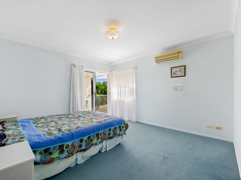 Photo - 3 Gemini Place, Bridgeman Downs QLD 4035 - Image 6