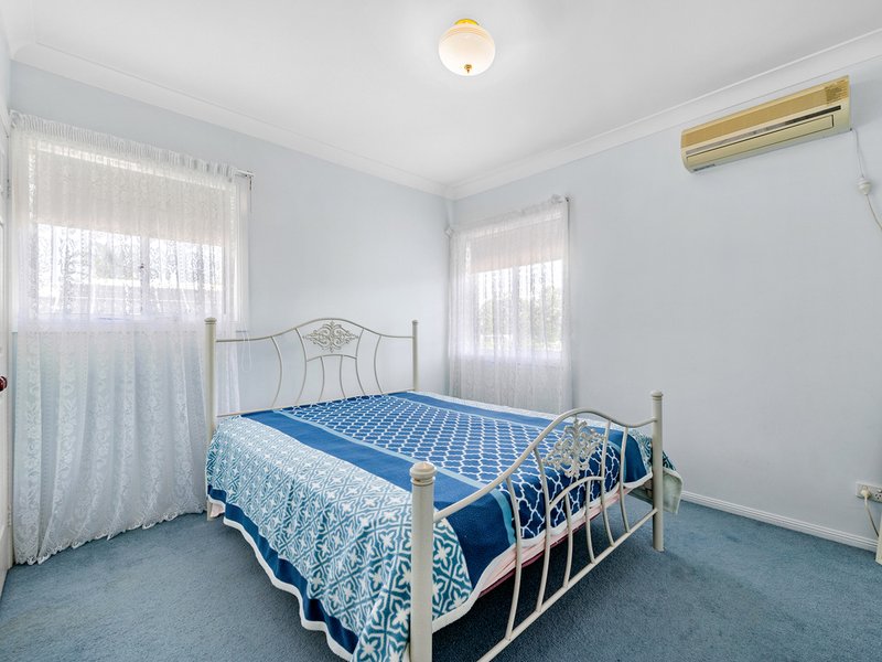 Photo - 3 Gemini Place, Bridgeman Downs QLD 4035 - Image 7