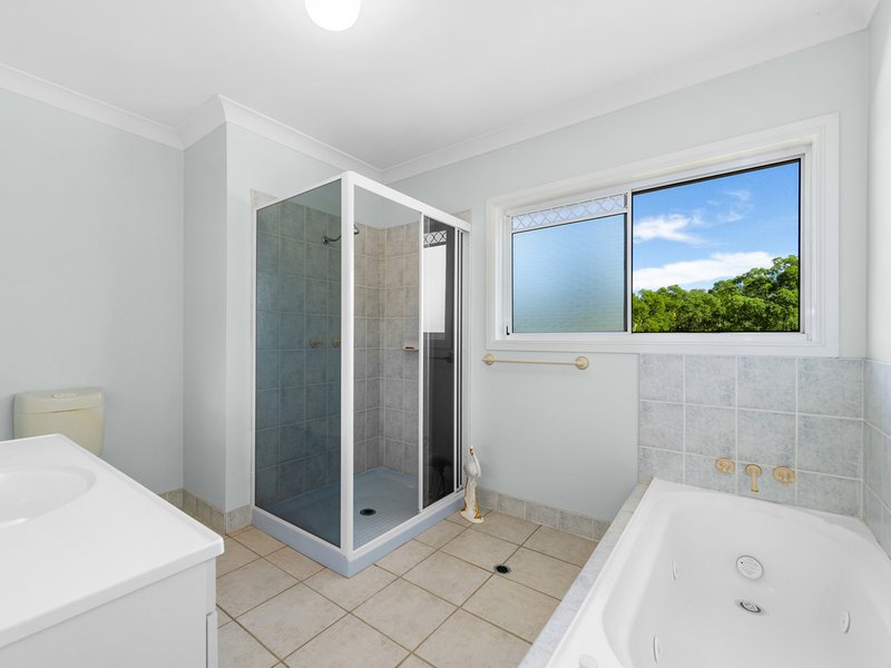 Photo - 3 Gemini Place, Bridgeman Downs QLD 4035 - Image 11