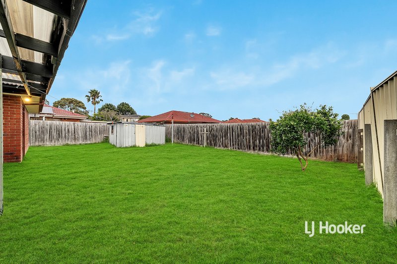 Photo - 3 General Joshua Drive, Hampton Park VIC 3976 - Image 13