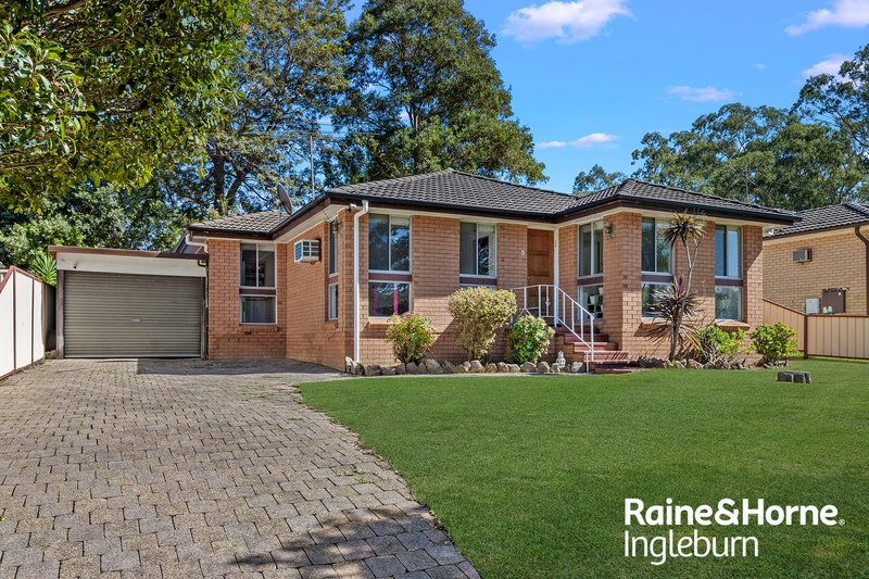 Photo - 3 Geranium Avenue, Macquarie Fields NSW 2564 - Image 1