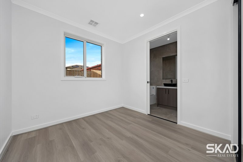 Photo - 3 Gibdon Way, Mickleham VIC 3064 - Image 15