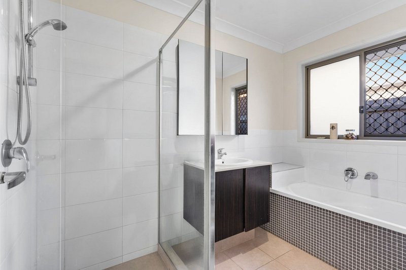 Photo - 3 Gillies Court, North Lakes QLD 4509 - Image 10