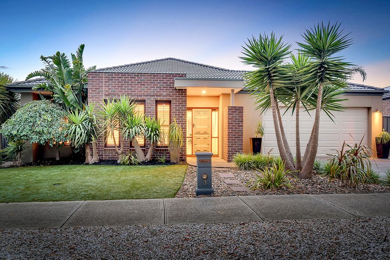 3 Gippsland Way, Craigieburn VIC 3064