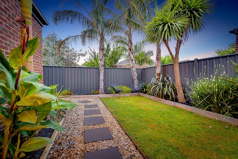 Photo - 3 Gippsland Way, Craigieburn VIC 3064 - Image 26