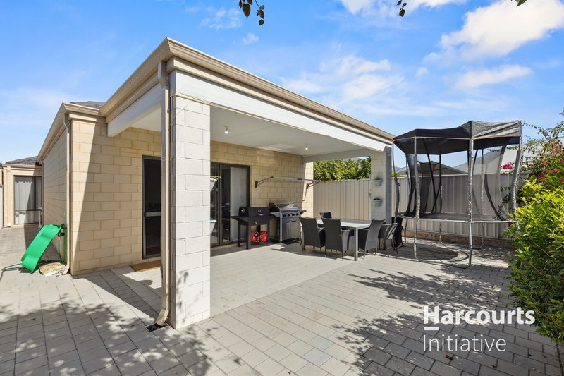 Photo - 3 Gladalan Way, Piara Waters WA 6112 - Image 20