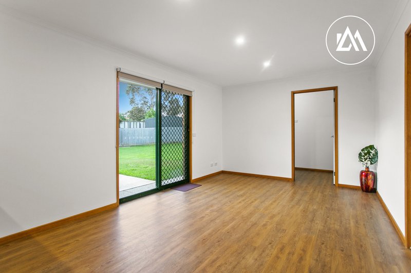 Photo - 3 Gleeson Court, Langwarrin VIC 3910 - Image 6